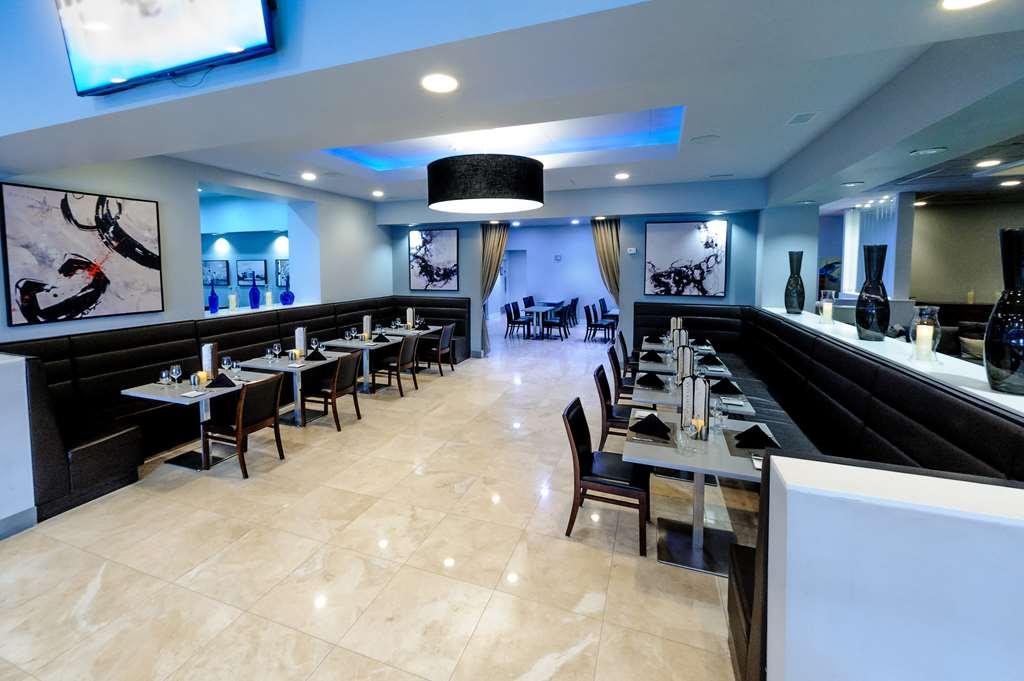 Harborside 4* Oxon Hill